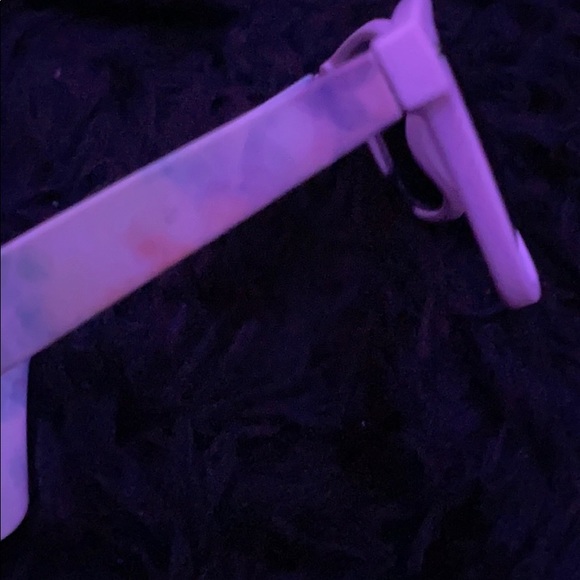 sun glasses - Picture 2 of 3